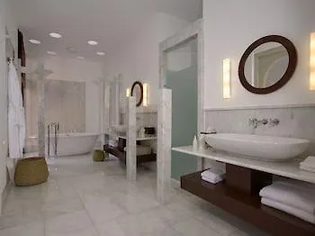 Отель Amanruya