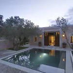 Amanruya Hotel 4*