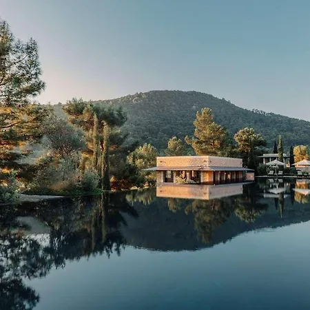 فندق Amanruya 4*