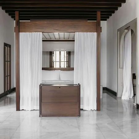 Amanruya Hotel 4*